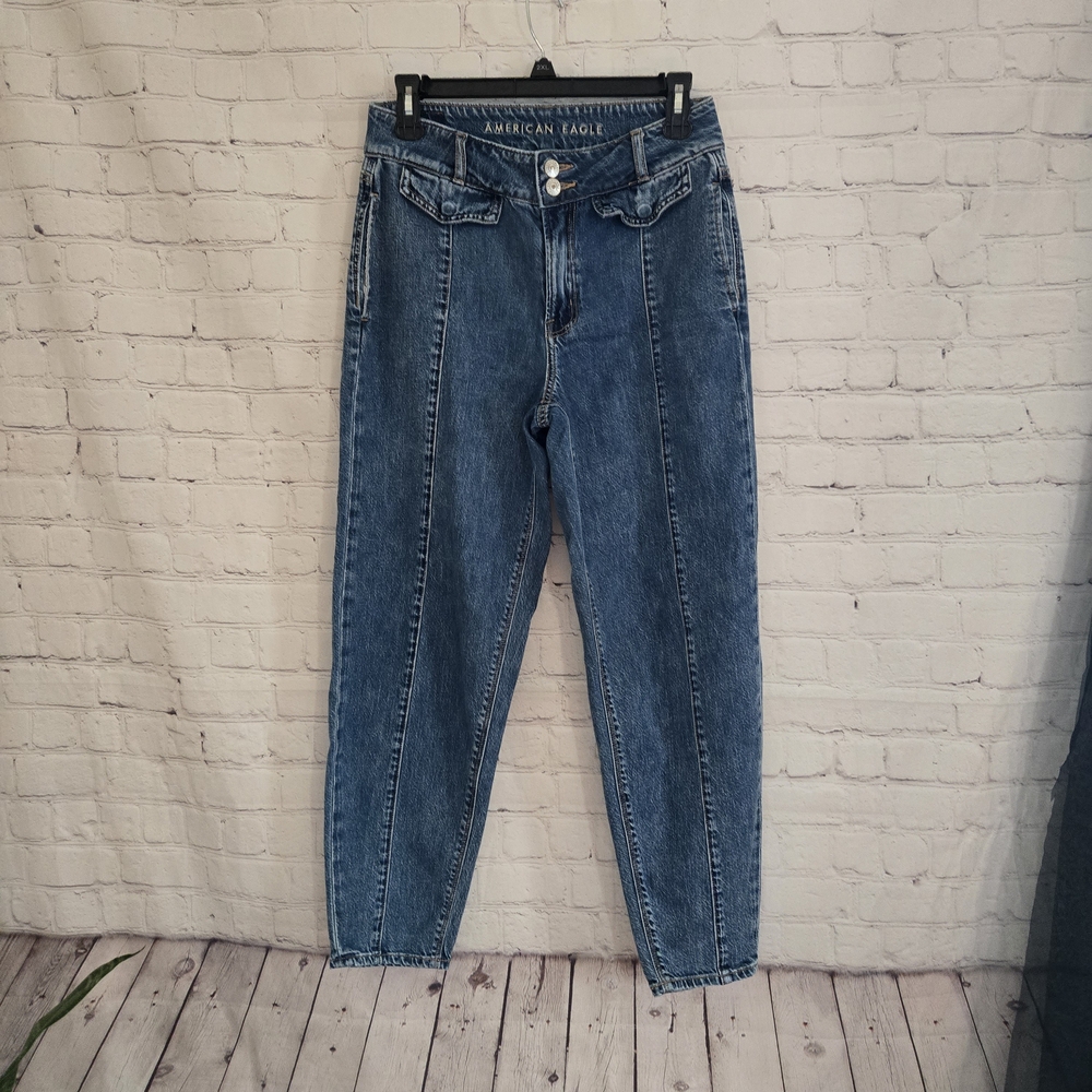 American Eagle Relaxed Mom Jeans Size 2 Regular Casual Baggy Tapered